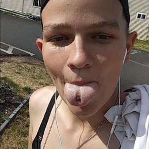 Meet your Posher, Tiffany